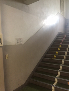 2015年7月4日　小田原市立曽我小学校　廊下・壁塗装装写真２