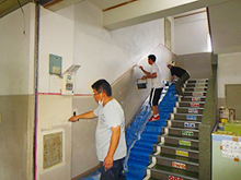 2015年7月4日　小田原市立曽我小学校　廊下・壁塗装写真１０