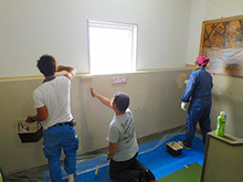 2015年7月4日　小田原市立曽我小学校　廊下・壁塗装写真１３